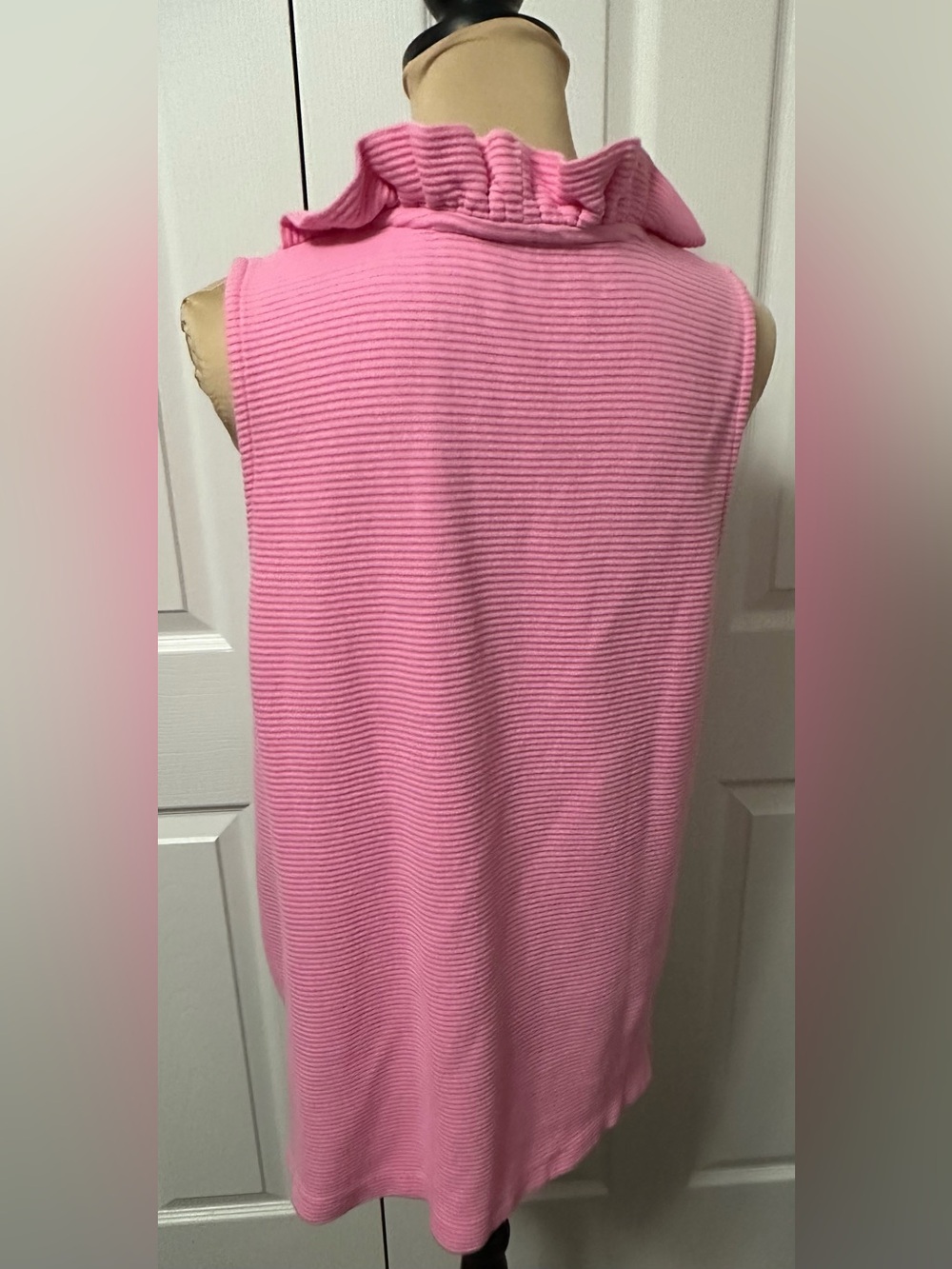 crown & ivy Pink Ruffled Neck Ribbed Tank - Picture 4 of 7